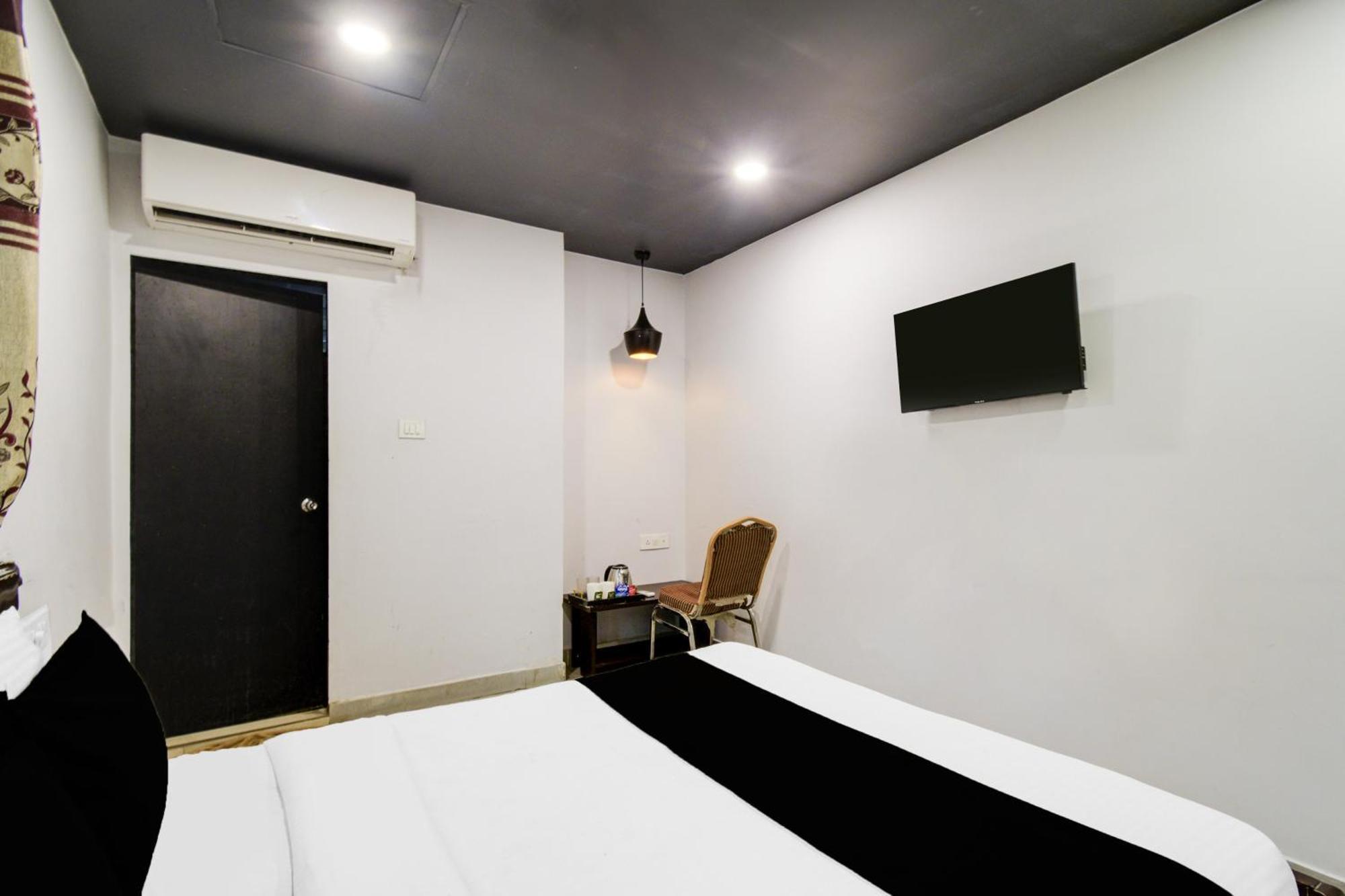 ホテル Super Townhouse Alwal Road Trimulgherry エクステリア 写真